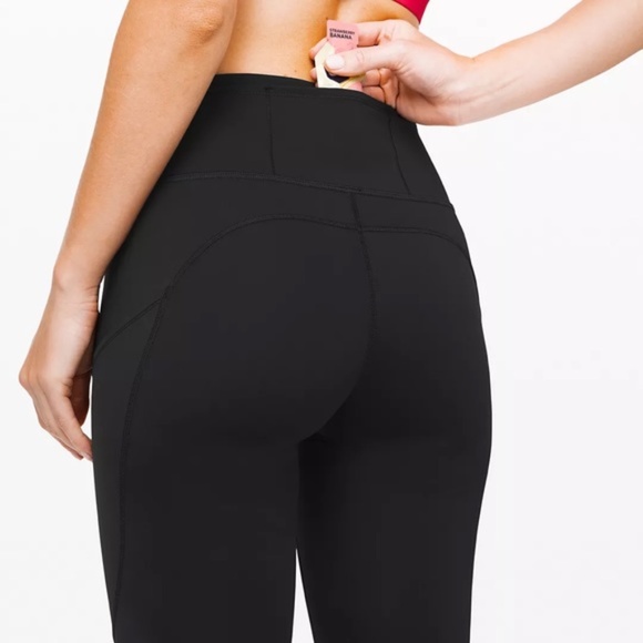 LULULEMON Fast and Free Reflective Crop II Leggings 19” in Black - Picture 6 of 11